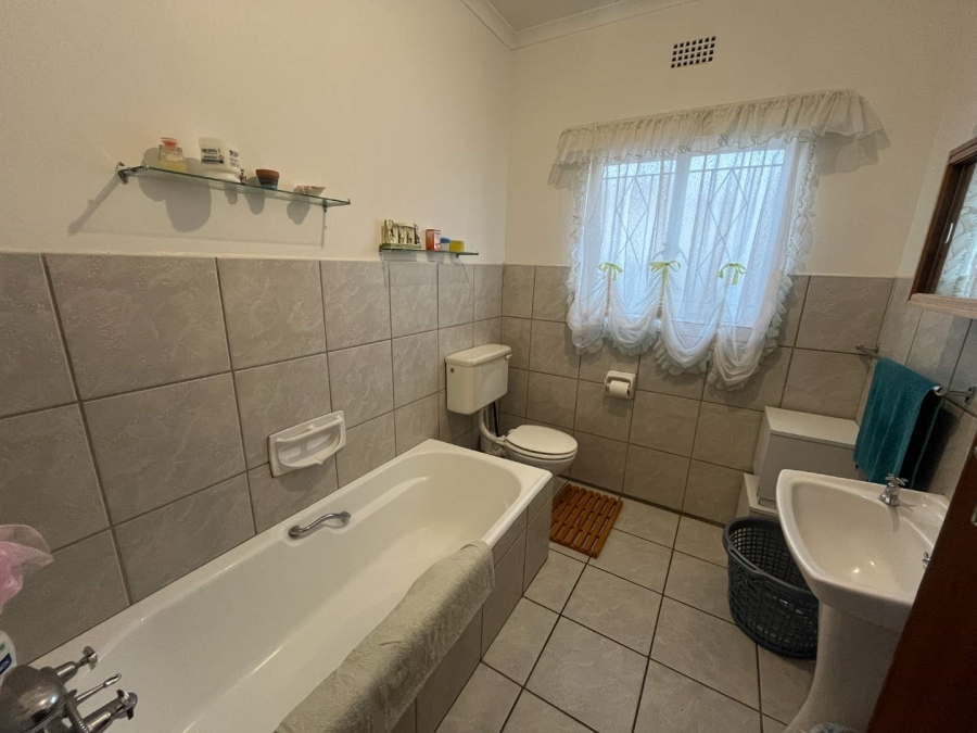 3 Bedroom Property for Sale in Flora Park Northern Cape